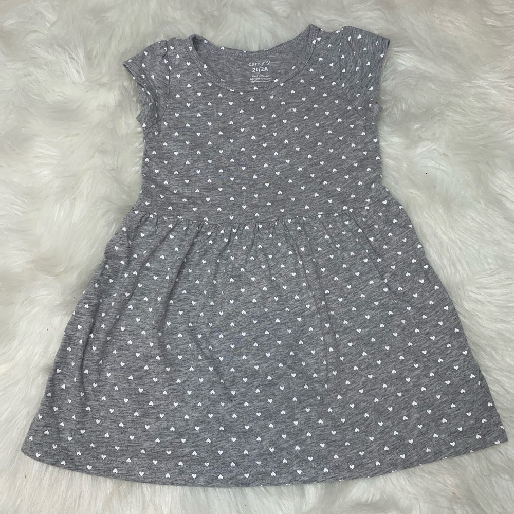 Carter’s, 2T, gray and white hearts